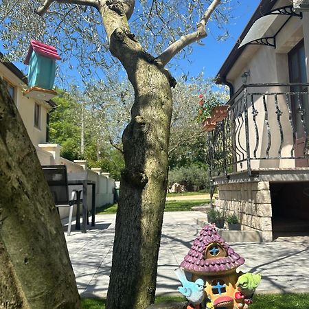Apartment Nina With Private Pool Nova Vas (Porec) Exterior foto