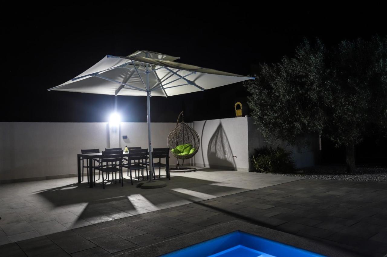 Apartment Nina With Private Pool Nova Vas (Porec) Exterior foto