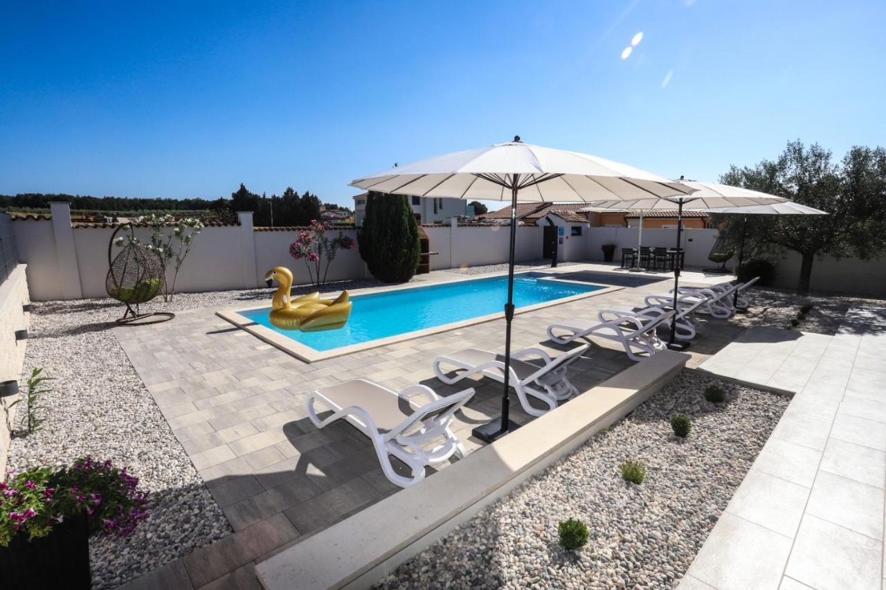 Apartment Nina With Private Pool Nova Vas (Porec) Exterior foto