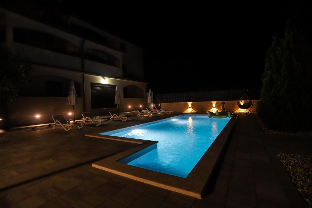Apartment Nina With Private Pool Nova Vas (Porec) Exterior foto