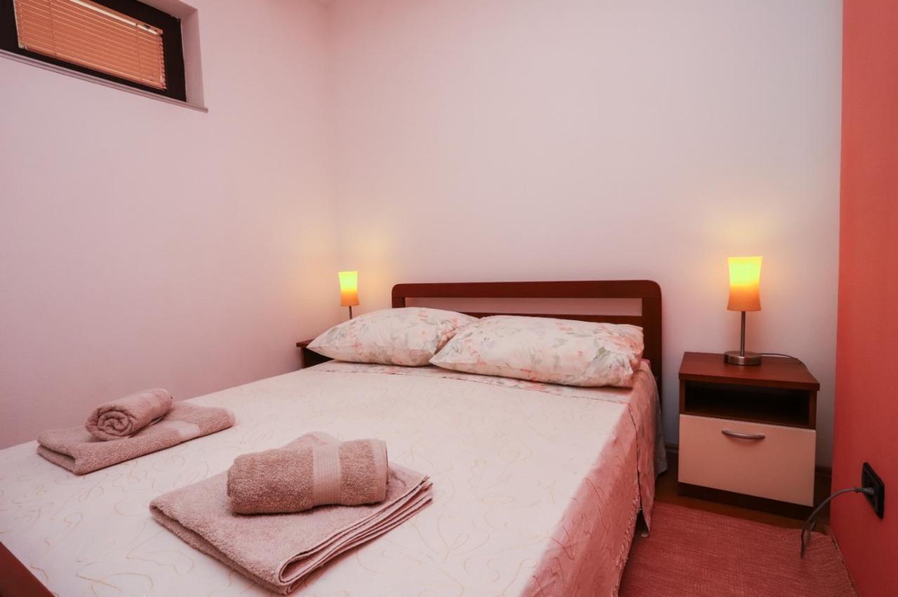 Apartment Nina With Private Pool Nova Vas (Porec) Exterior foto