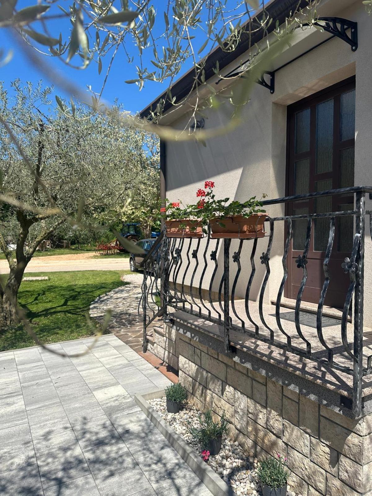 Apartment Nina With Private Pool Nova Vas (Porec) Exterior foto